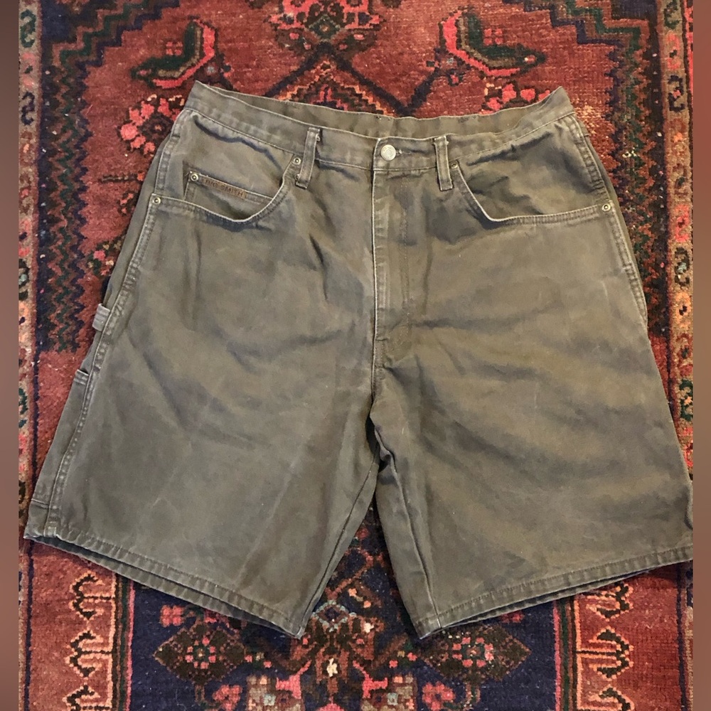 Y2K brown carpenter shorts